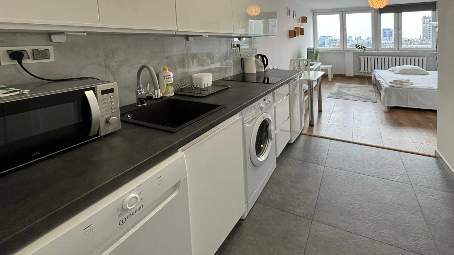 Sweet Life Apartment Next To Metro Station Warszawa Polska